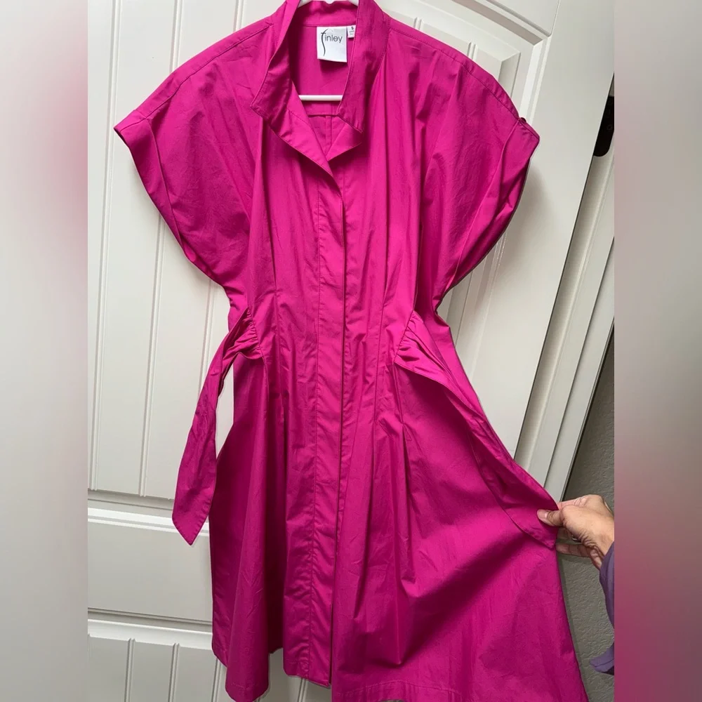 LN $300 WOMENS SMALL (bust 38”) FINLEY ROCKY DRESS PINK KNEE LENGTH - Picture 2 of 3